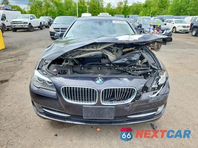 Piąte zdjęcie samochodu w środku: 2013 BMW 528 XI VIN:WBAXH5C54DD107754 - miniatura