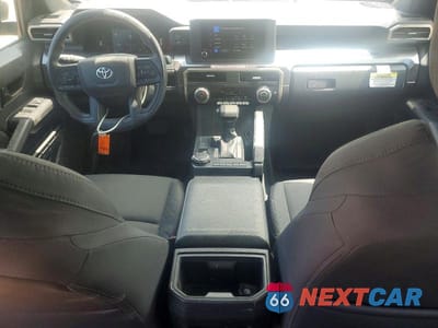 Zdjęcie 8 z 13 samochodu: 2025 TOYOTA TACOMA SR5 VIN:3TMLB5JN1SM128990 - miniatura