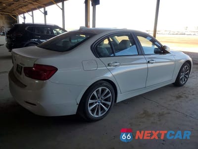 Trzecie zdjęcie samochodu z tyłu: 2018 BMW 320 I VIN:WBA8A9C50JAH12788 - miniatura