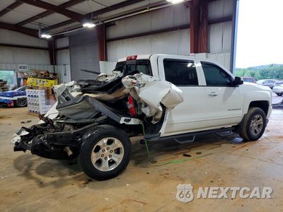 Trzecie zdjęcie samochodu z tyłu: 2018 CHEVROLET SILVERADO K1500 LT VIN:3GCUKREC6JG504374 - miniatura