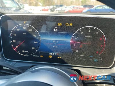 Zdjęcie 9 z 13 samochodu: 2024 MERCEDES-BENZ C 300 4MATIC VIN:W1KAF4HB8RR157760 - miniatura