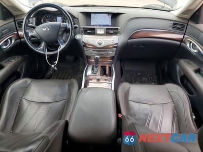 Zdjęcie 8 z 13 samochodu: 2015 INFINITI Q70 3.7 VIN:JN1BY1AR5FM562730 - miniatura
