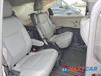 Zdjęcie 11 z 13 samochodu: 2023 TOYOTA SIENNA XLE VIN:5TDYRKEC9PS151577 - miniatura