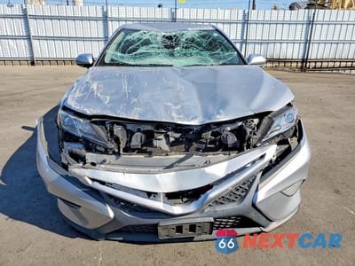 Piąte zdjęcie samochodu w środku: 2020 TOYOTA CAMRY SE VIN:4T1M11AKXLU926077 - miniatura