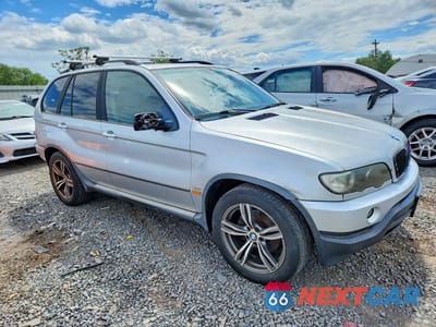 Czwarte zdjęcie samochodu z boku: 2003 BMW X5 VIN:5UXFA53593LW25350 - miniatura