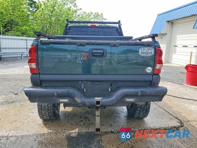 Zdjęcie 6 z 12 samochodu: 2004 CHEVROLET SILVERADO K2500 HEAVY DUTY VIN:1GCHK29284E306644 - miniatura