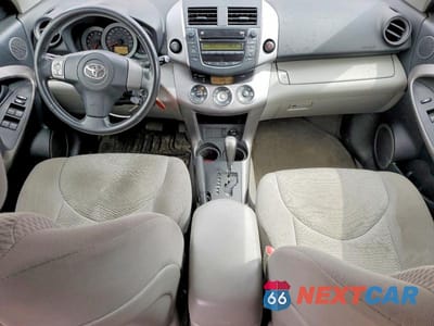 Zdjęcie 8 z 13 samochodu: 2007 TOYOTA RAV4 LIMITED VIN:JTMBD31V975061644 - miniatura