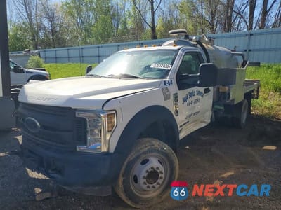 2018 FORD F550 SUPER DUTY 1FDUF5GT8JDA04185 - główne zdjęcie licytacji z USA - miniatura