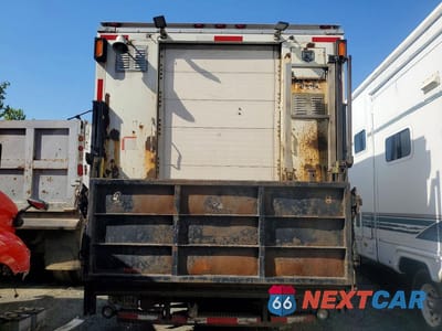 Zdjęcie 6 z 11 samochodu: 2014 INTERNATIONAL 4300 BOX TRUCK VIN:3HAMMAAL1EL779936 - miniatura