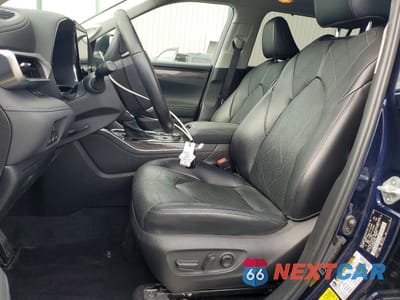 Zdjęcie 7 z 14 samochodu: 2022 TOYOTA HIGHLANDER PLATINUM VIN:5TDFZRBH2NS221580 - miniatura