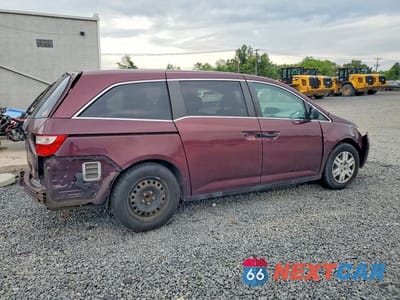 Trzecie zdjęcie samochodu z tyłu: 2013 HONDA ODYSSEY LX VIN:5FNRL5H29DB028422 - miniatura
