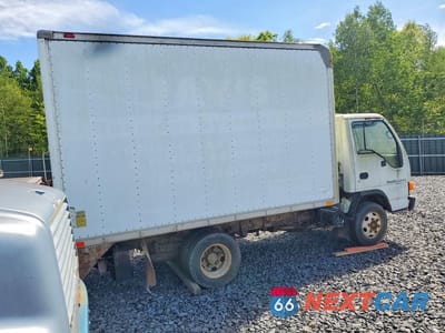 Trzecie zdjęcie samochodu z tyłu: 2003 ISUZU NPR BOX TRUCK VIN:4KLB4B1R53J800488 - miniatura