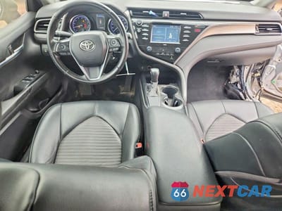 Zdjęcie 8 z 13 samochodu: 2020 TOYOTA CAMRY SE VIN:4T1G11AK1LU337125 - miniatura