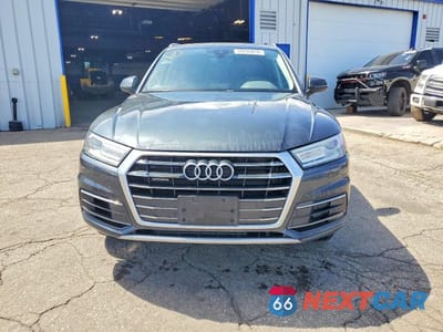 Piąte zdjęcie samochodu w środku: 2018 AUDI Q5 PREMIUM VIN:WA1ANAFYXJ2001004 - miniatura