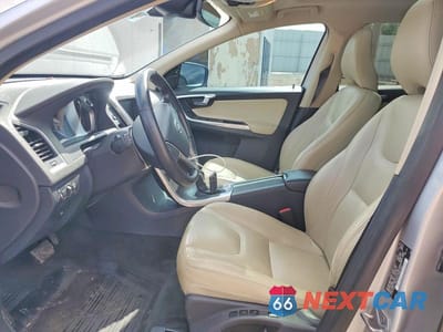 Zdjęcie 7 z 13 samochodu: 2016 VOLVO XC60 T5 PREMIER VIN:YV440MDK5G2850156 - miniatura