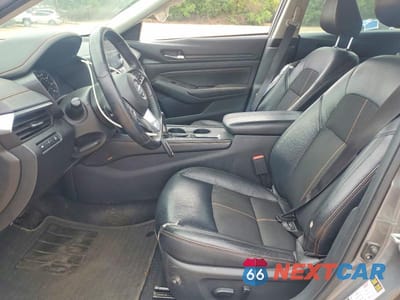 Zdjęcie 7 z 12 samochodu: 2019 NISSAN ALTIMA SR VIN:1N4BL4CV1KC134537 - miniatura