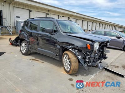 Czwarte zdjęcie samochodu z boku: 2023 JEEP RENEGADE LATITUDE VIN:ZACNJDB10PPP39208 - miniatura