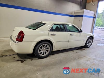 Trzecie zdjęcie samochodu z tyłu: 2006 CHRYSLER 300C VIN:2C3LA63H46H291142 - miniatura