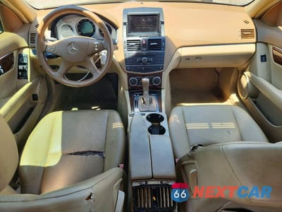 Zdjęcie 8 z 13 samochodu: 2008 MERCEDES-BENZ C 300 4MATIC VIN:WDDGF81X18F145991 - miniatura