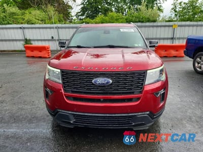 Piąte zdjęcie samochodu w środku: 2019 FORD EXPLORER SPORT VIN:1FM5K8GT7KGB00844 - miniatura