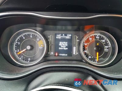 Zdjęcie 9 z 12 samochodu: 2019 JEEP CHEROKEE LATITUDE VIN:1C4PJLCB8KD296777 - miniatura