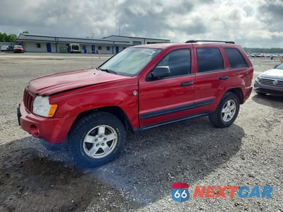 2005 JEEP GRAND CHEROKEE LAREDO 1J8HR48N85C556877 - główne zdjęcie licytacji z USA - miniatura