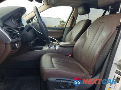 Zdjęcie 7 z 14 samochodu: 2015 BMW X5 XDRIVE35I VIN:5UXKR0C53F0K56033 - miniatura