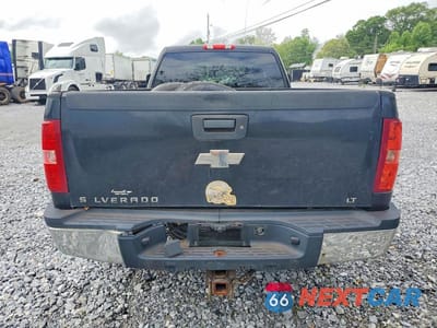 Zdjęcie 6 z 12 samochodu: 2007 CHEVROLET SILVERADO K2500 HEAVY DUTY VIN:1GCHK23K57F551375 - miniatura