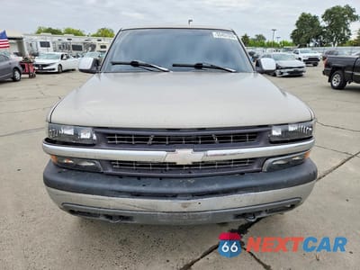 Piąte zdjęcie samochodu w środku: 1999 CHEVROLET SILVERADO C2500 VIN:1GCFC29T8XZ148851 - miniatura