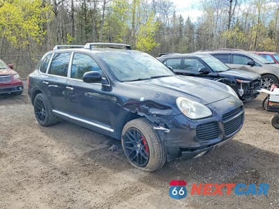 Czwarte zdjęcie samochodu z boku: 2004 PORSCHE CAYENNE VIN:WP1AC29P84LA92954 - miniatura