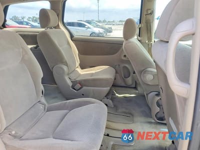 Zdjęcie 11 z 13 samochodu: 2008 TOYOTA SIENNA LE 8-PASSENGER VIN:5TDZK23C08S139945 - miniatura