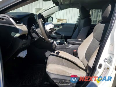 Zdjęcie 7 z 12 samochodu: 2021 TOYOTA RAV4 XLE VIN:2T3W1RFV1MW117649 - miniatura