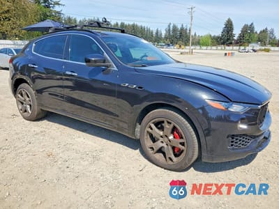 Czwarte zdjęcie samochodu z boku: 2017 MASERATI LEVANTE S SPORT VIN:ZN661YUS9HX234284 - miniatura