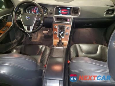 Zdjęcie 8 z 12 samochodu: 2017 VOLVO S60 PLATINUM VIN:LYV402HM7HB142350 - miniatura