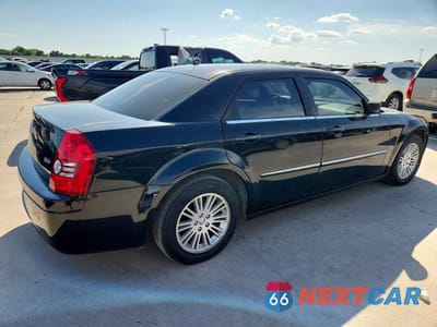 Trzecie zdjęcie samochodu z tyłu: 2008 CHRYSLER 300 LX VIN:2C3LA43R18H318684 - miniatura