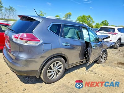 Trzecie zdjęcie samochodu z tyłu: 2015 NISSAN ROGUE SL VIN:5N1AT2MV4FC766796 - miniatura