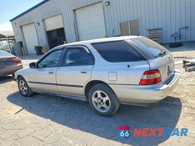 Drugie zdjęcie samochodu z przodu: 1996 HONDA ACCORD LX VIN:1HGCE1820TA000638 - miniatura