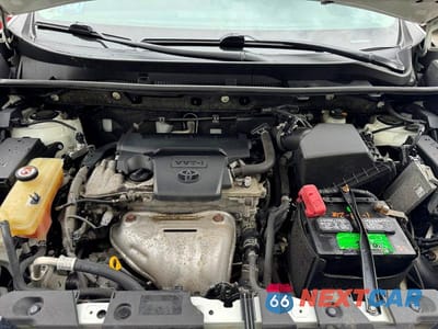 Zdjęcie 10 z 12 samochodu: 2018 TOYOTA RAV4 LE VIN:JTMBFREV8JJ219977 - miniatura