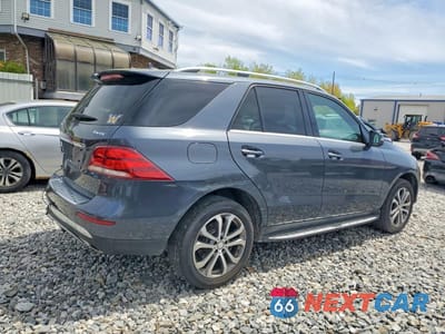 Trzecie zdjęcie samochodu z tyłu: 2016 MERCEDES-BENZ GLE 350 4MATIC VIN:4JGDA5HB1GA732316 - miniatura