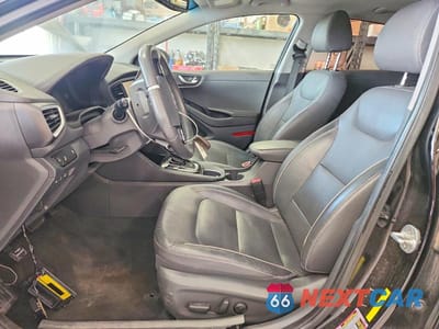Zdjęcie 7 z 12 samochodu: 2018 HYUNDAI IONIQ LIMITED VIN:KMHC85LC1JU071657 - miniatura