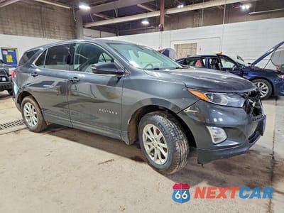 Czwarte zdjęcie samochodu z boku: 2018 CHEVROLET EQUINOX LT VIN:2GNAXSEVXJ6312360 - miniatura