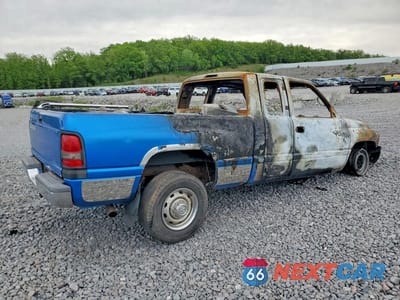 Trzecie zdjęcie samochodu z tyłu: 2001 DODGE RAM 2500 VIN:1B7KC23Z61J588388 - miniatura