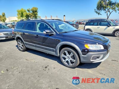Czwarte zdjęcie samochodu z boku: 2012 VOLVO XC70 T6 VIN:YV4902BZ2C1123180 - miniatura