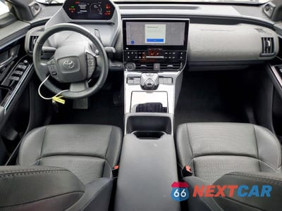 Zdjęcie 8 z 14 samochodu: 2023 TOYOTA BZ4X LIMITED VIN:JTMAAAAA5PA017931 - miniatura