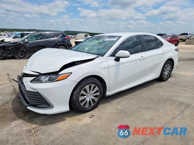 2023 TOYOTA CAMRY LE 4T1C31AK7PU606761 - główne zdjęcie licytacji z USA - miniatura