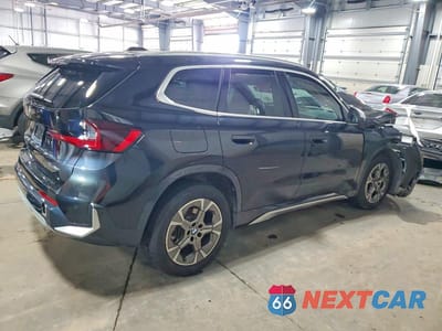 Trzecie zdjęcie samochodu z tyłu: 2024 BMW X1 XDRIVE28I VIN:WBX73EF09R5Y55762 - miniatura