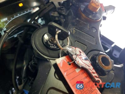 Zdjęcie 8 z 10 samochodu: 2025 YAMAHA YZFR7 VIN:JYARM38E0SA019248 - miniatura