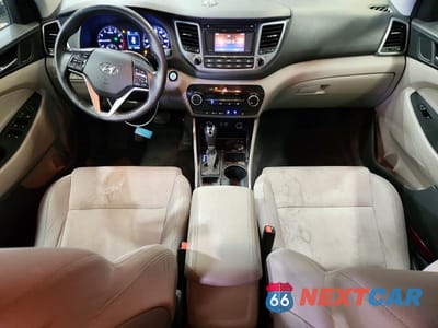 Zdjęcie 8 z 13 samochodu: 2016 HYUNDAI TUCSON SPORT VIN:KM8J3CA21GU052040 - miniatura