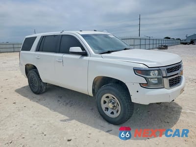 Czwarte zdjęcie samochodu z boku: 2017 CHEVROLET TAHOE SPECIAL VIN:1GNSKFEC2HR265770 - miniatura