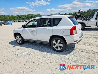 Drugie zdjęcie samochodu z przodu: 2011 JEEP COMPASS SPORT VIN:1J4NT1FB1BD260778 - miniatura